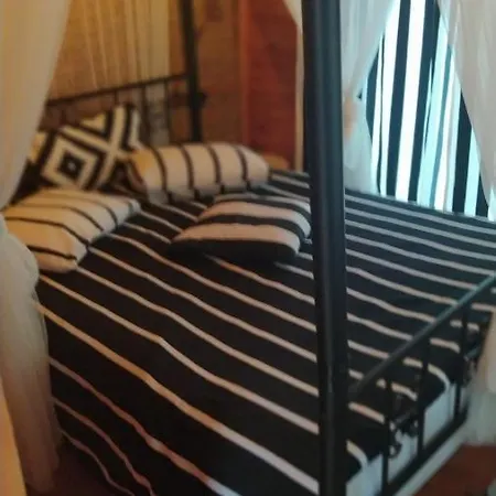 Bed & Breakfast Otantik Tas Ev