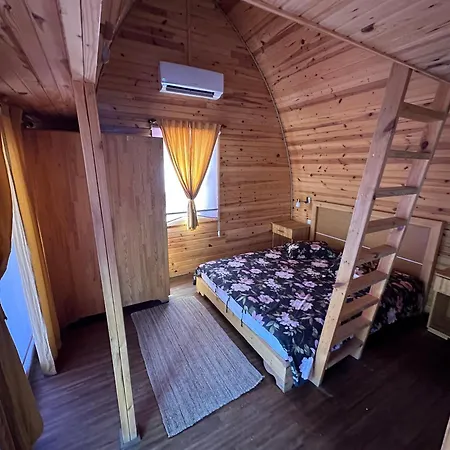 Bed and Breakfast Otantik Tas Ev