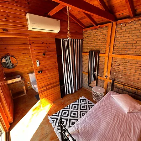 Bed & Breakfast Otantik Tas Ev Dalaman