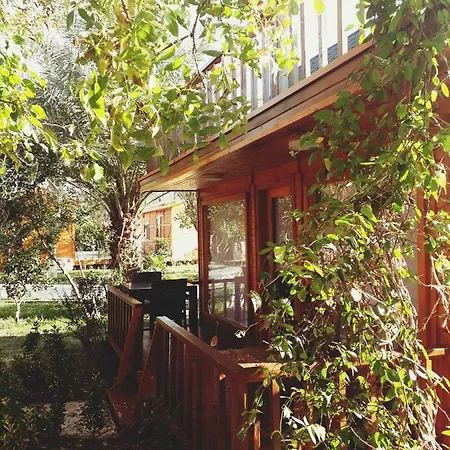 Bed & Breakfast Otantik Tas Ev