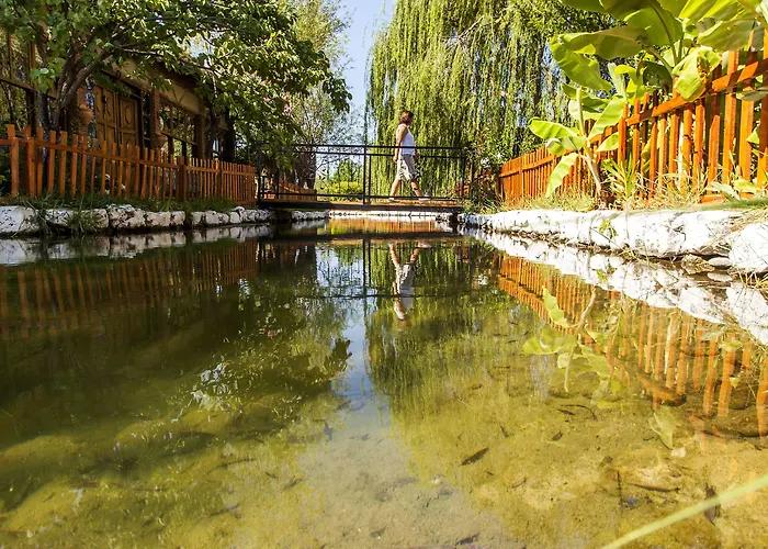 Otantik Tas Ev ベッド・アンド・ブレックファスト