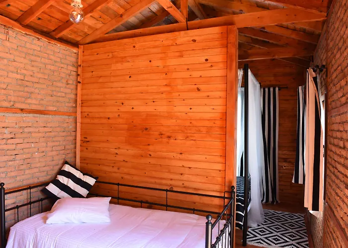 Otantik Tas Ev 3* ダラマン